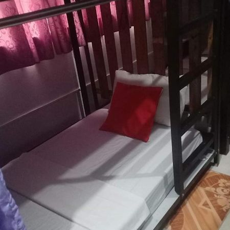Lojed Sean Bed And Space Pasay Exteriér fotografie