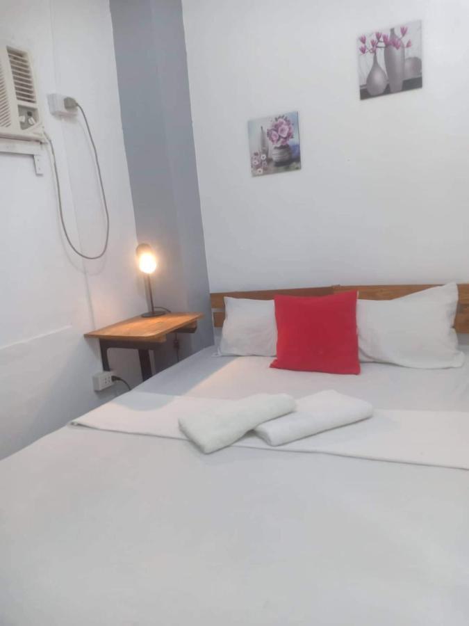 Lojed Sean Bed And Space Pasay Exteriér fotografie